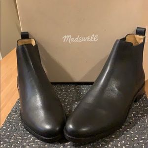 Madewell BRAND NEW Ainsley Flat Chelsea Boots
